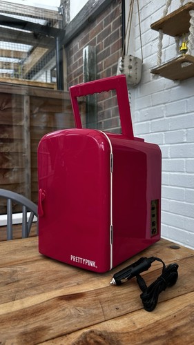 Pink mini fridge - 4l,
